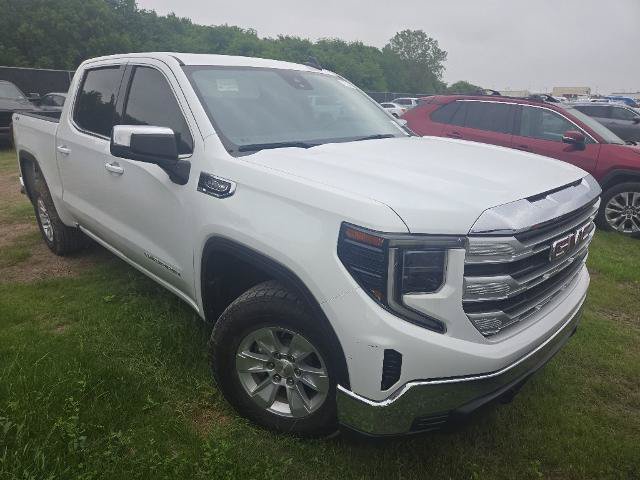 Used 2023 GMC Sierra 1500 SLE AWD/4WD image 4