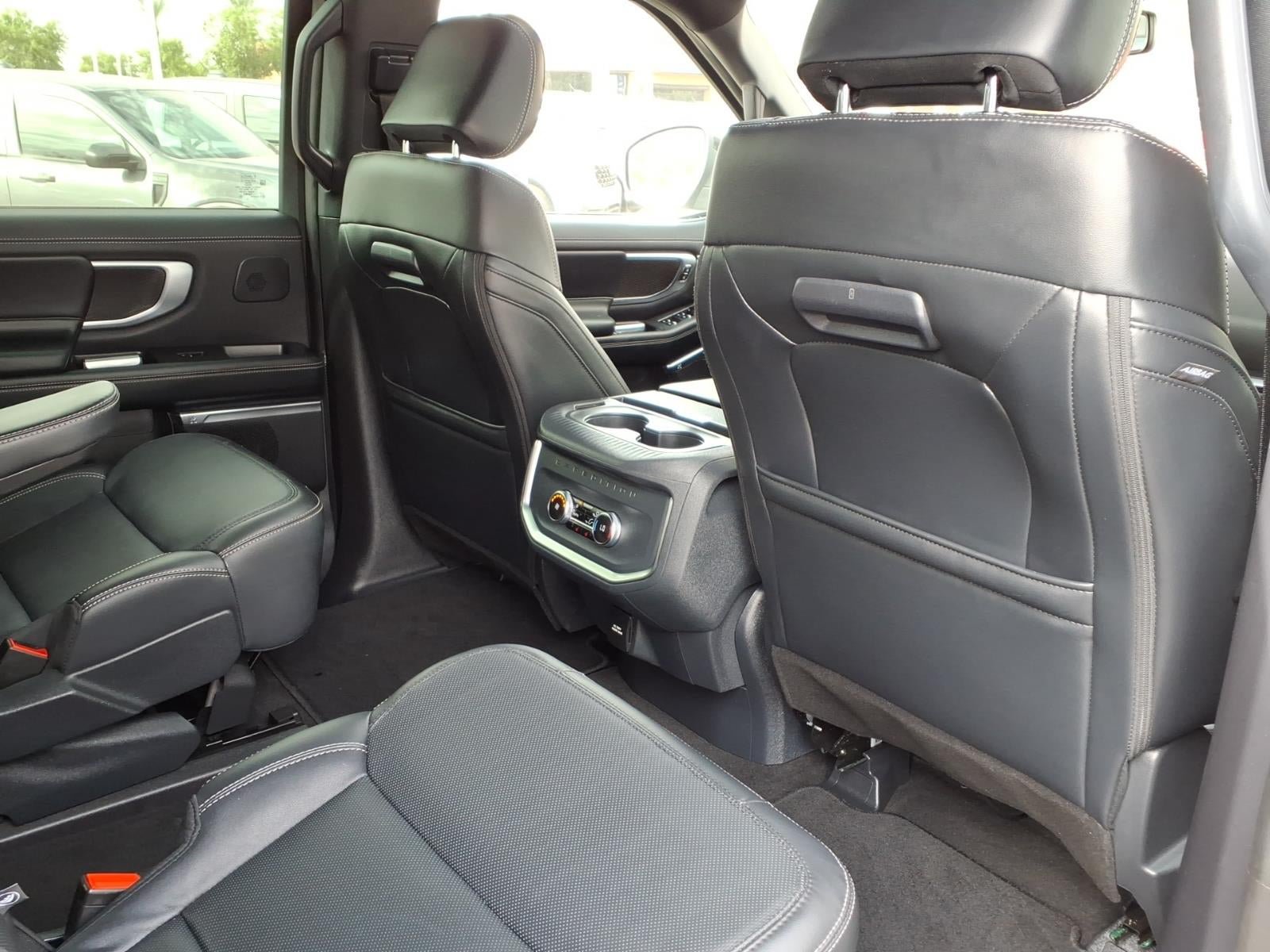 Certified 2025 Ford Expedition Platinum w/ Stealth Performance Package AWD/4WD image 14
