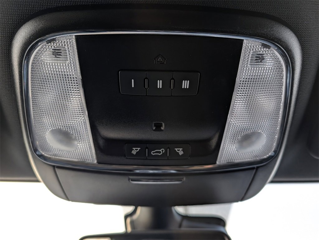 Used 2020 Jeep Grand Cherokee Altitude image 26