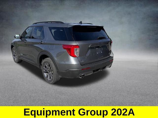 Certified 2023 Ford Explorer XLT w/ Equipment Group 202A AWD/4WD image 3