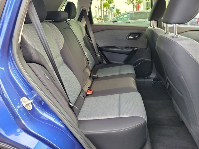 Used 2023 Nissan Rogue SV image 24