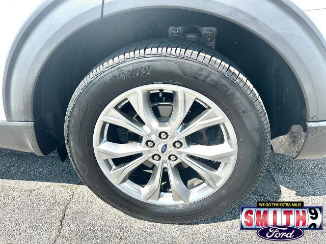 Certified 2020 Ford Explorer XLT w/ Equipment Group 202A AWD/4WD image 11
