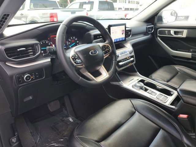 Certified 2023 Ford Explorer XLT w/ Equipment Group 202A image 16