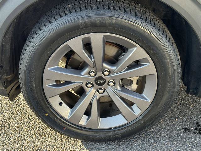 Certified 2022 Ford Explorer XLT w/ Equipment Group 202A image 11