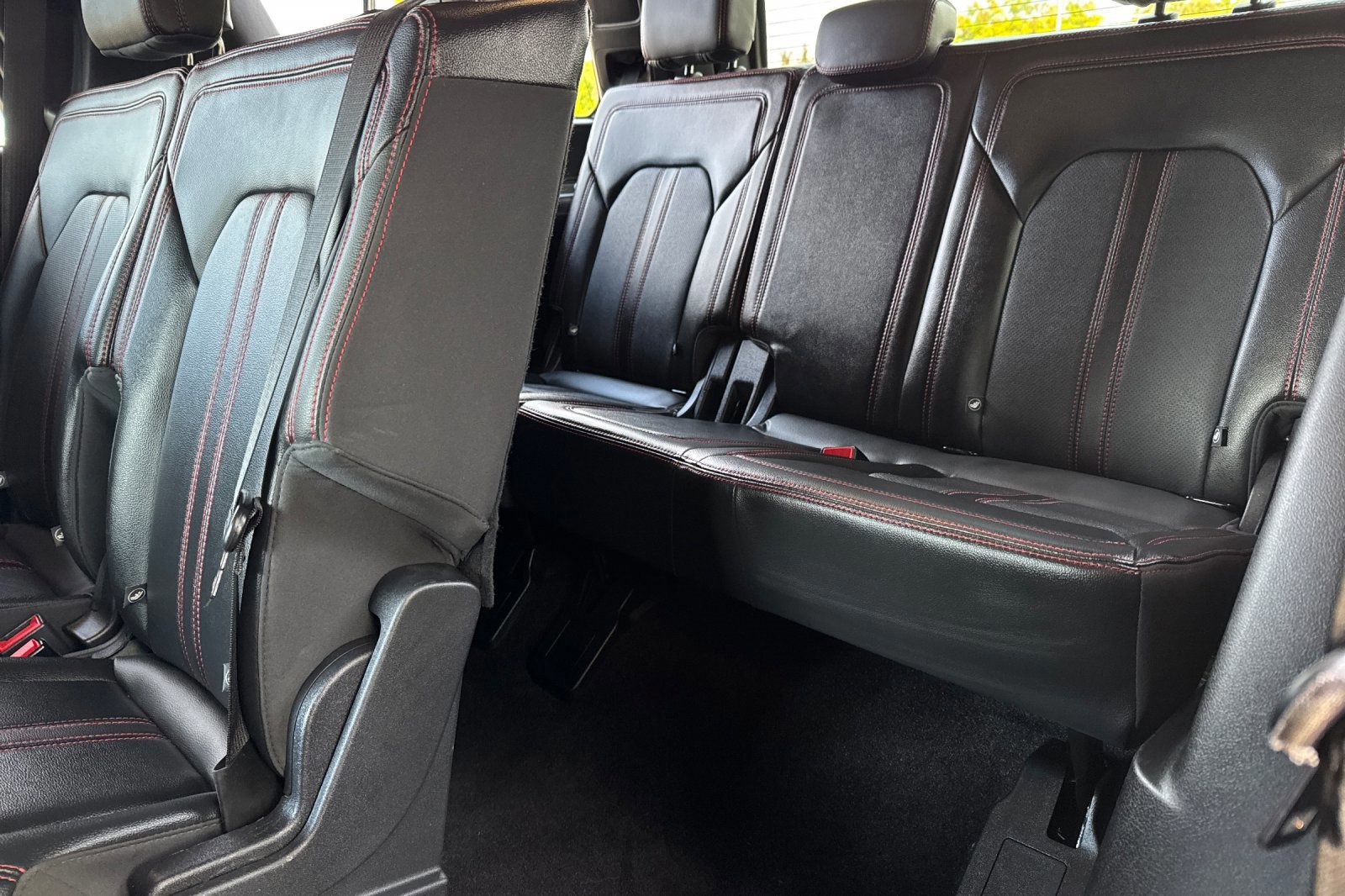 Certified 2022 Ford Expedition Limited image 18