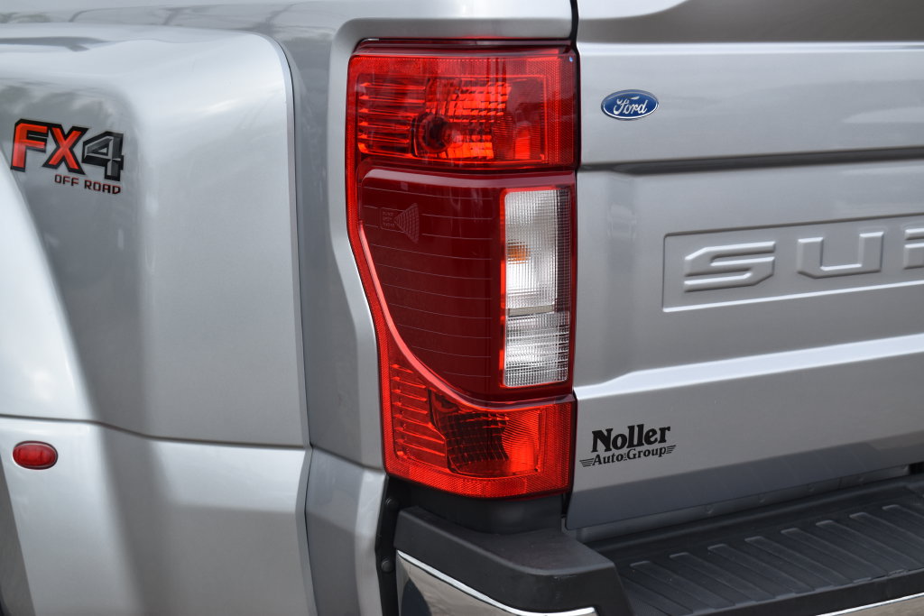 Certified 2022 Ford F350 XLT w/ FX4 Off-Road Package AWD/4WD image 12