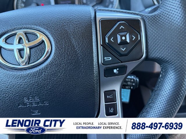 Used 2021 Toyota Tacoma SR5 AWD/4WD image 29