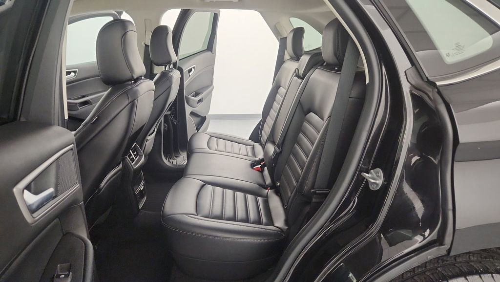 Certified 2022 Ford Edge SEL w/ Convenience Package image 28