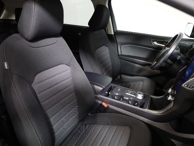 Certified 2024 Ford Edge SE w/ Black Appearance Package AWD/4WD image 9