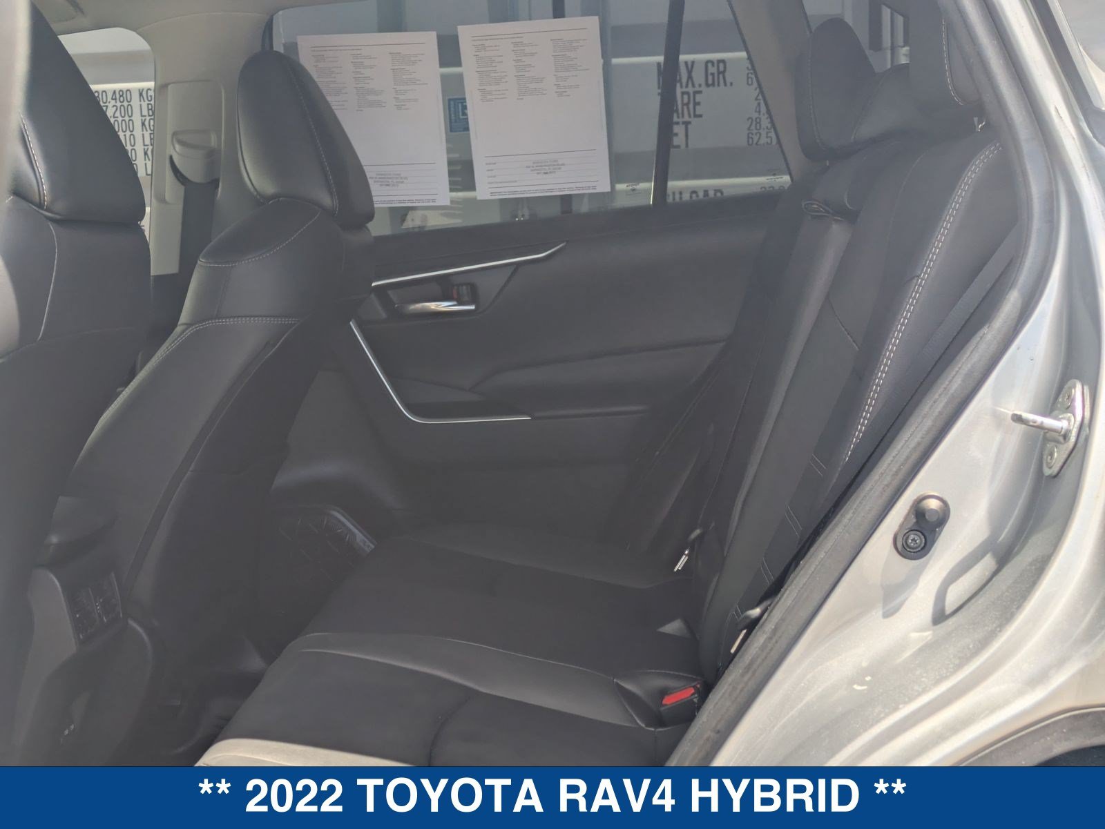 Used 2022 Toyota RAV4 XLE Premium AWD/4WD image 16