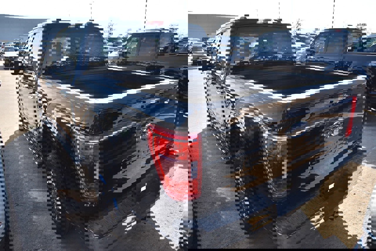 Certified 2021 Ford F150 XLT w/ Equipment Group 302A High image 3