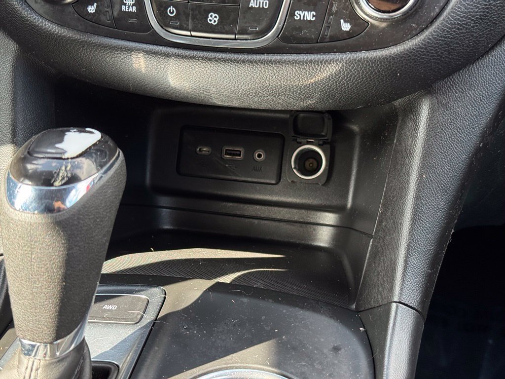 Used 2020 Chevrolet Equinox LT AWD/4WD image 15