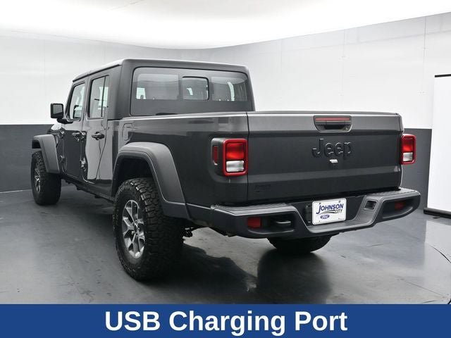 Used 2024 Jeep Gladiator Sport AWD/4WD image 8