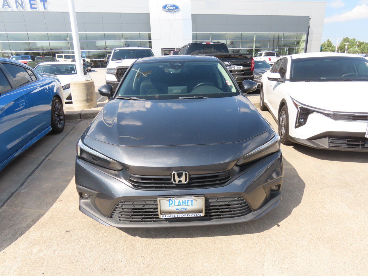 Used 2023 Honda Civic Touring image 5