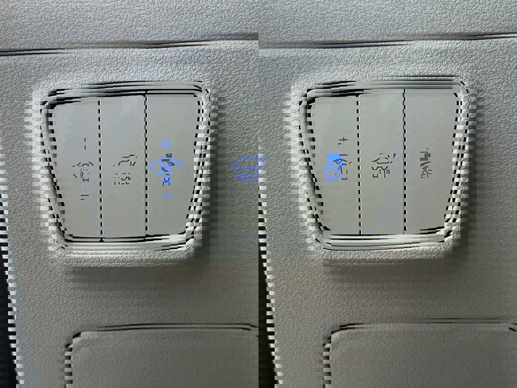 Used 2022 Hyundai Tucson Limited image 26