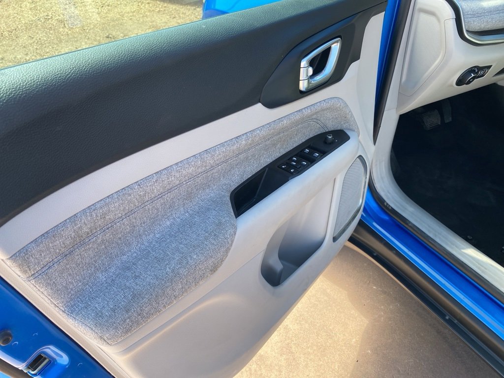 Used 2022 Jeep Compass Latitude image 21