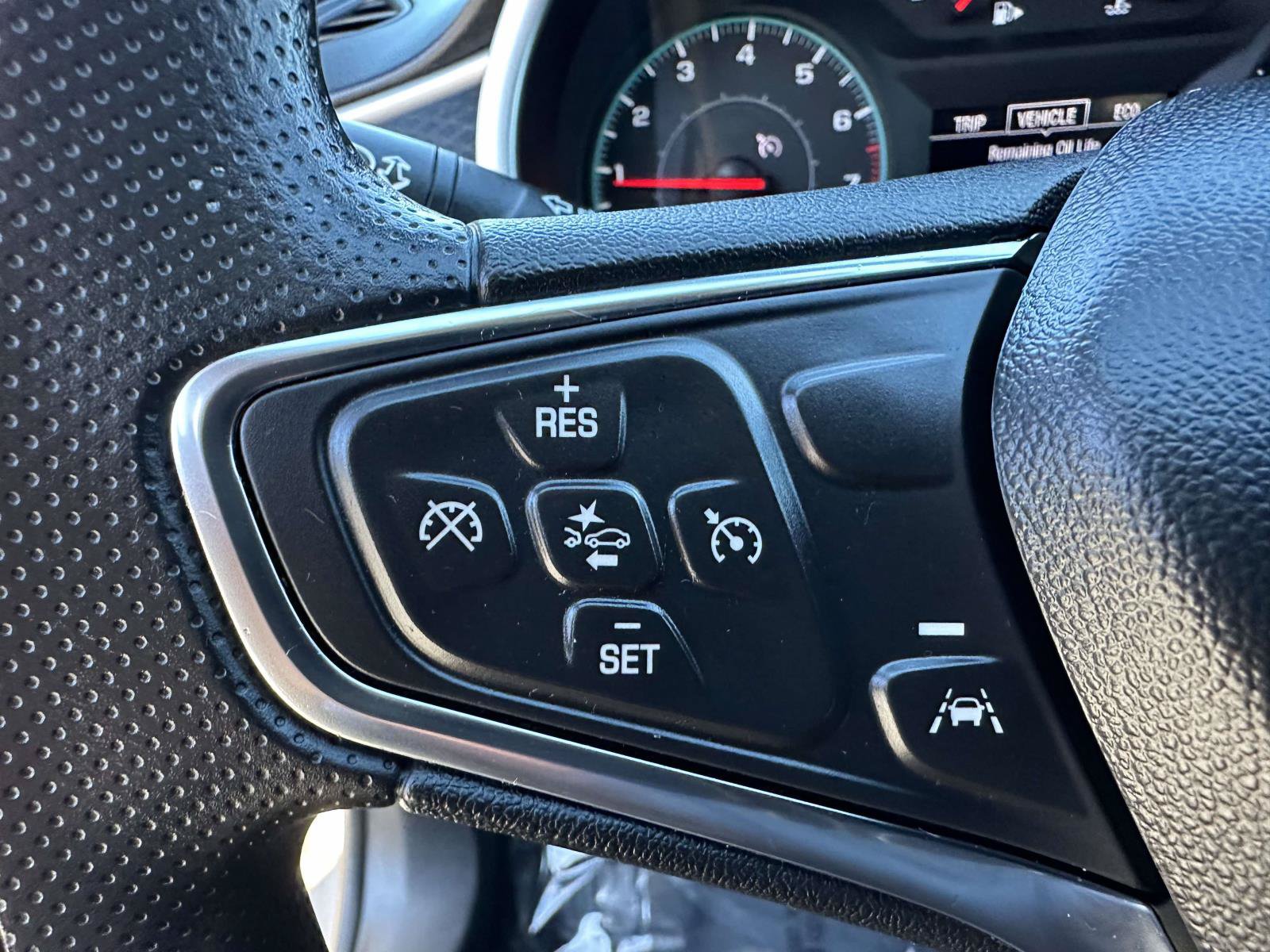 Used 2025 Chevrolet Malibu LT FWD image 16