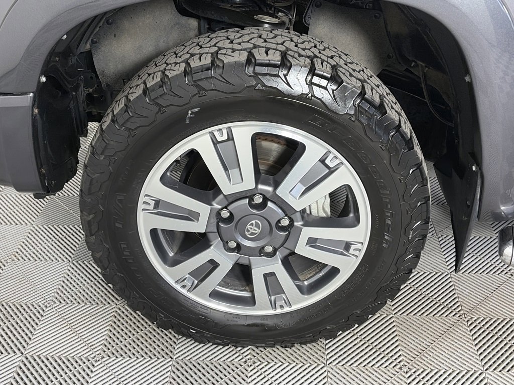 Used 2021 Toyota Tundra Platinum image 8