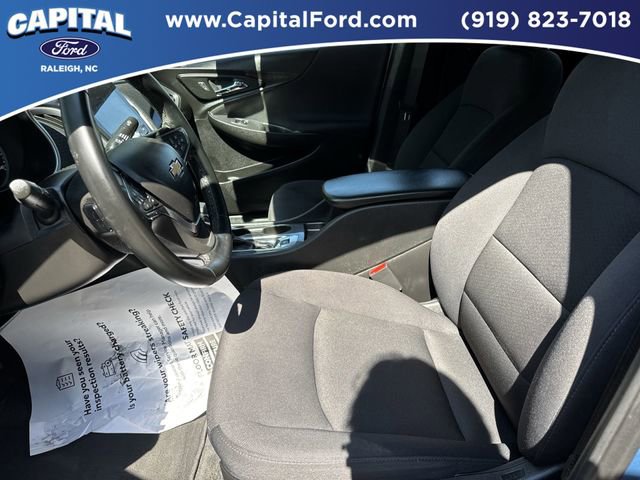 Used 2025 Chevrolet Malibu RS FWD image 19
