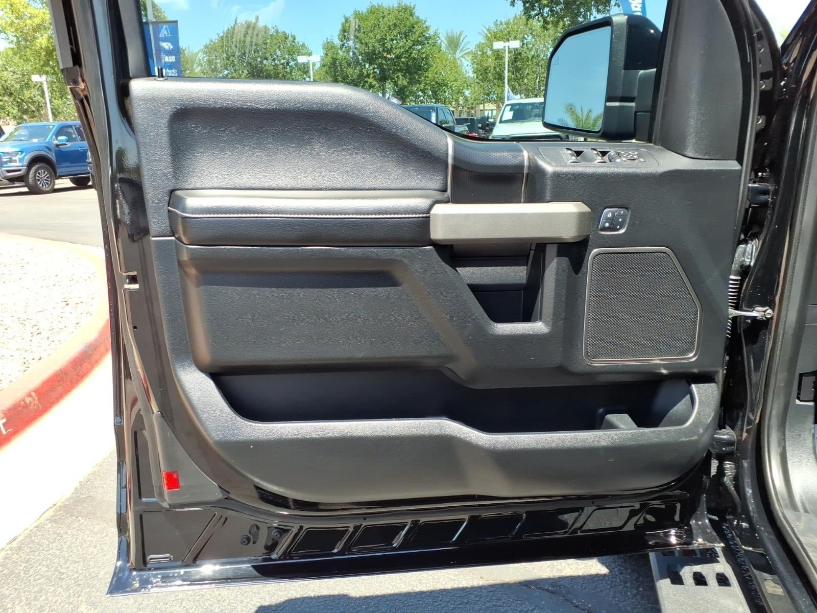 Certified 2018 Ford F150 Raptor w/ Equipment Group 802A Luxury AWD/4WD image 20