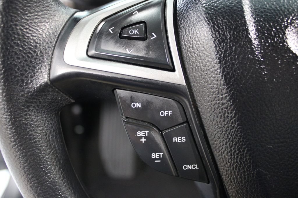 Certified 2020 Ford Fusion SE FWD image 24