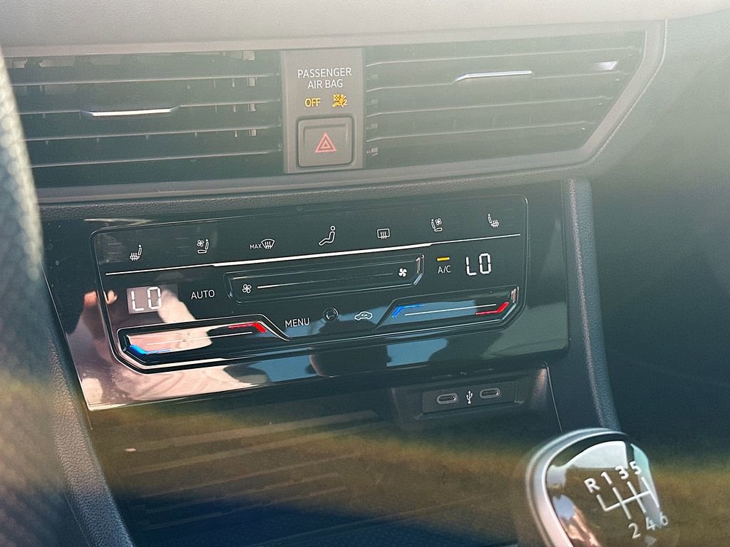 Used 2025 Volkswagen Jetta GLI Autobahn image 15