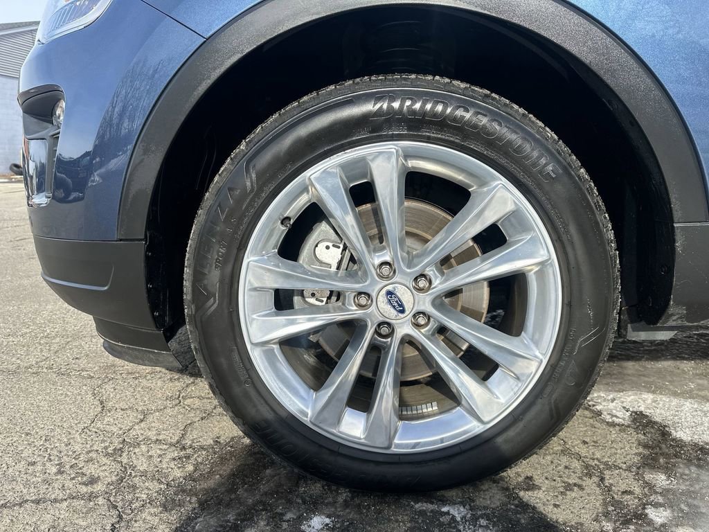 Certified 2018 Ford Explorer XLT w/ Equipment Group 202A image 10