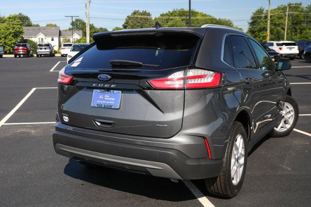 Certified 2024 Ford Edge SEL w/ Convenience Package AWD/4WD image 9