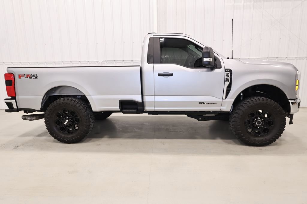 Certified 2023 Ford F350 XLT w/ 360-Degree Camera Package AWD/4WD image 9