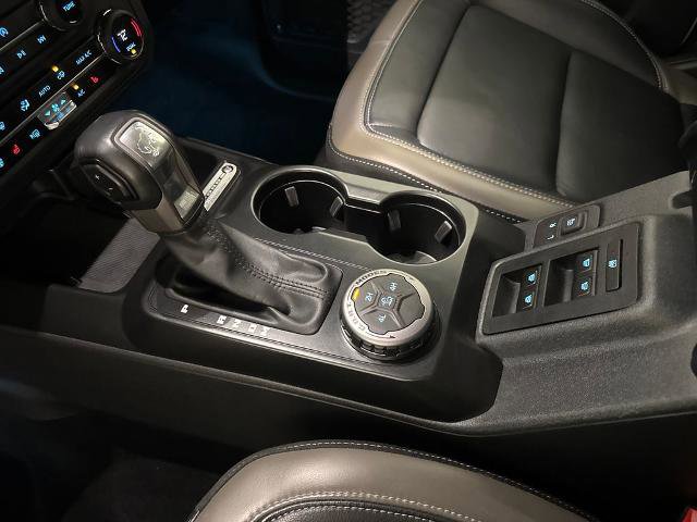Certified 2025 Ford Bronco Outer Banks w/ Black Appearance Package AWD/4WD image 30