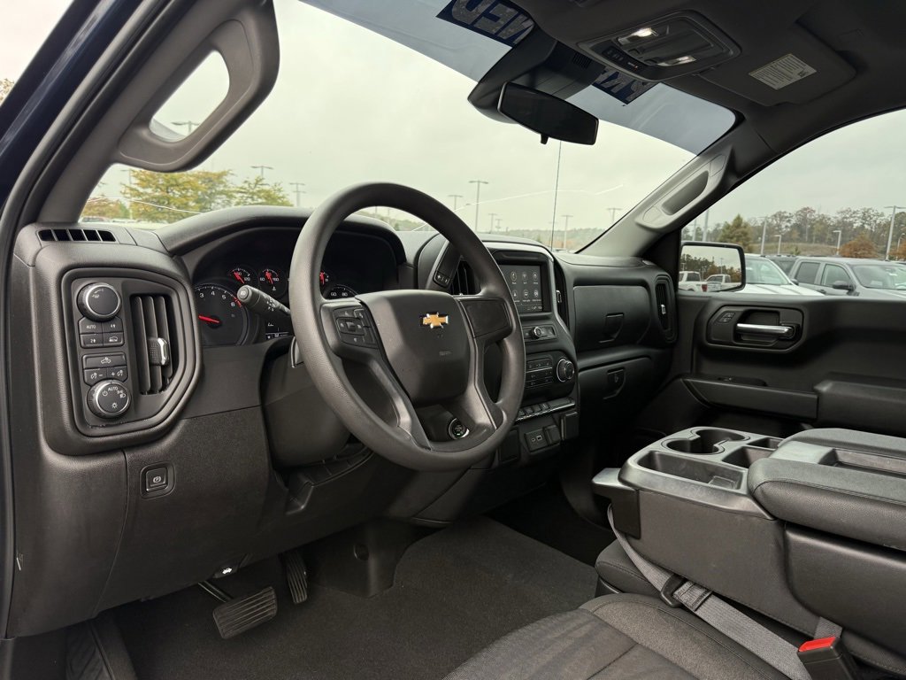 Used 2022 Chevrolet Silverado 1500 Custom image 10