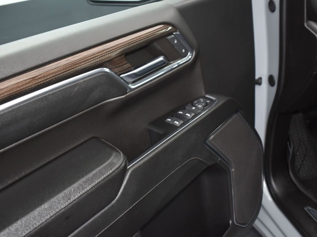 Used 2024 Chevrolet Silverado 1500 LT image 9