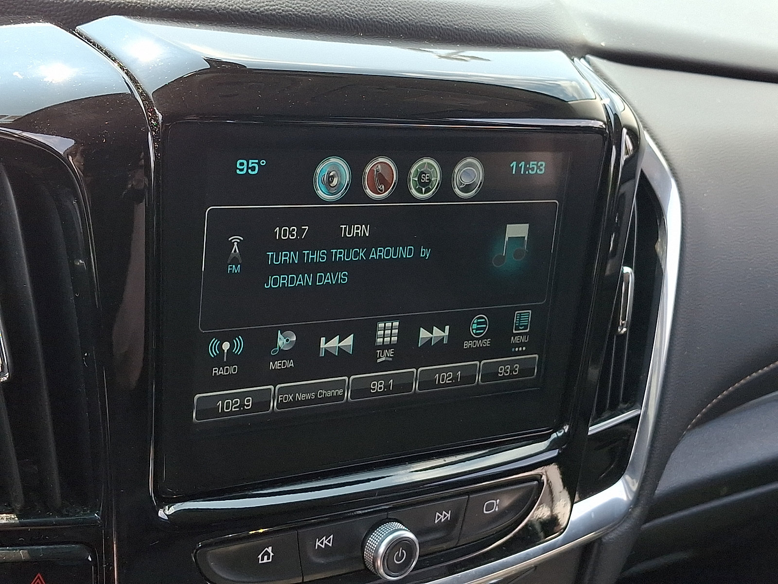 Used 2018 Chevrolet Traverse LT AWD/4WD image 23