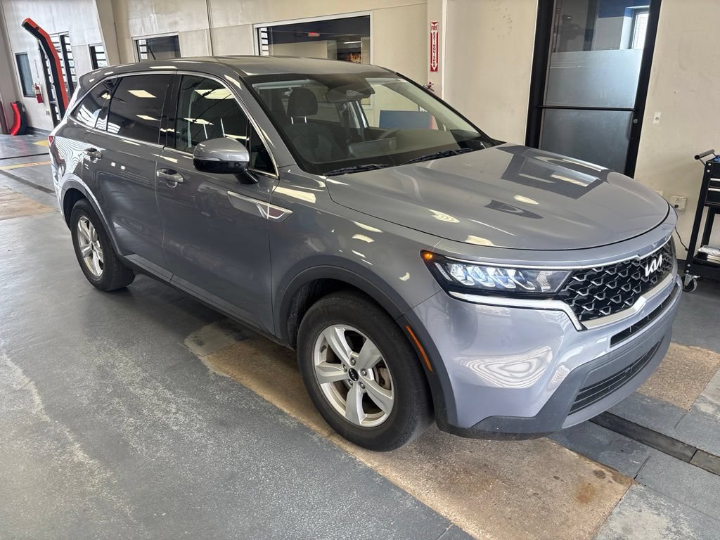 Used 2022 Kia Sorento LX FWD image 1