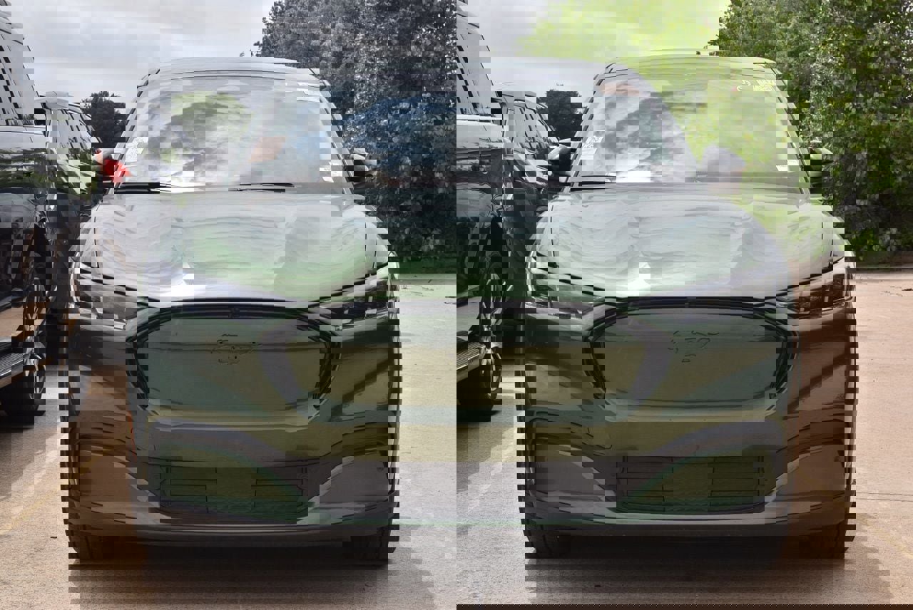 Certified 2025 Ford Mustang Mach-E Premium AWD/4WD image 3