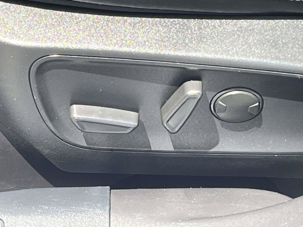 Certified 2024 Ford Escape Platinum AWD/4WD image 18