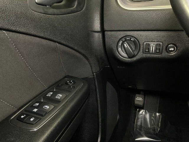 Used 2021 Dodge Charger SXT w/ Blacktop Package image 20