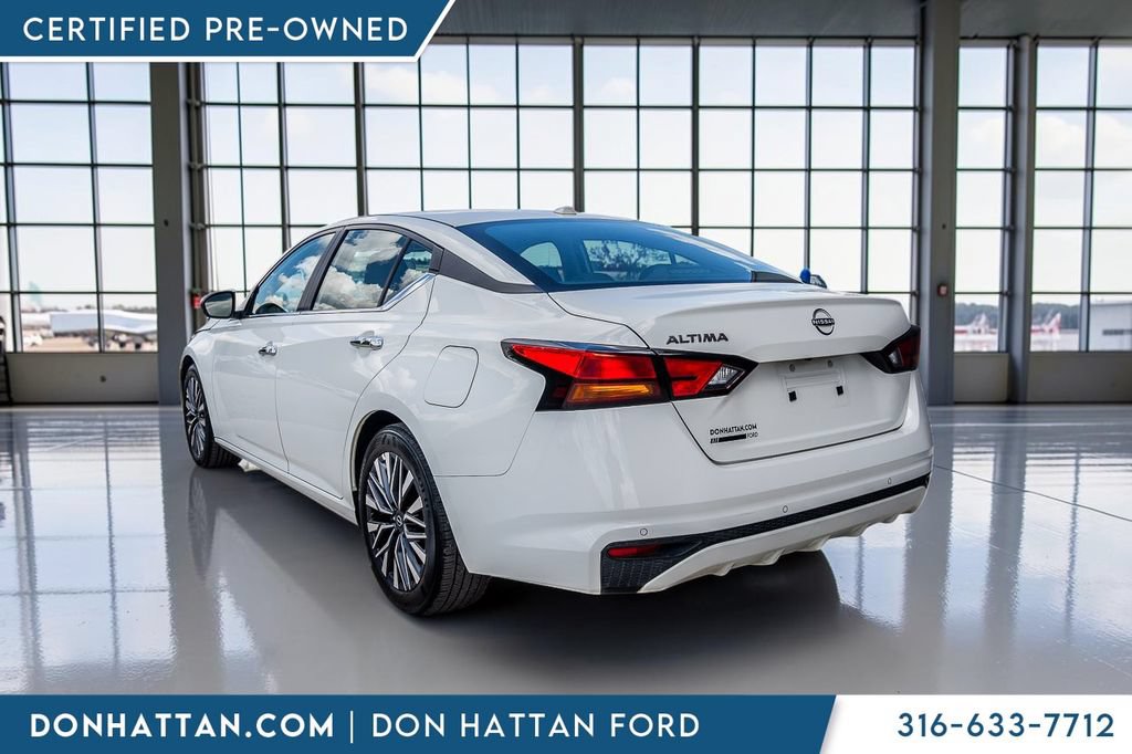 Used 2025 Nissan Altima 2.5 SV FWD image 29