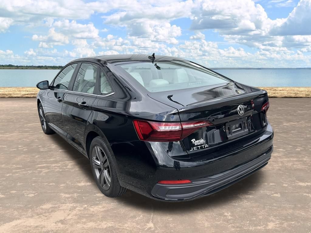 Used 2023 Volkswagen Jetta SE FWD image 7