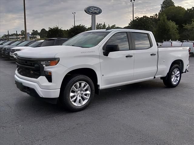 Used 2022 Chevrolet Silverado 1500 Custom AWD/4WD image 8