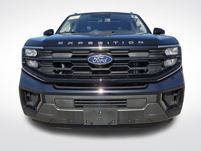 Certified 2025 Ford Expedition Active image 8
