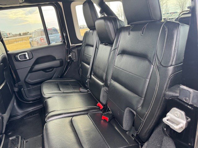 Used 2020 Jeep Wrangler Unlimited Sahara image 24