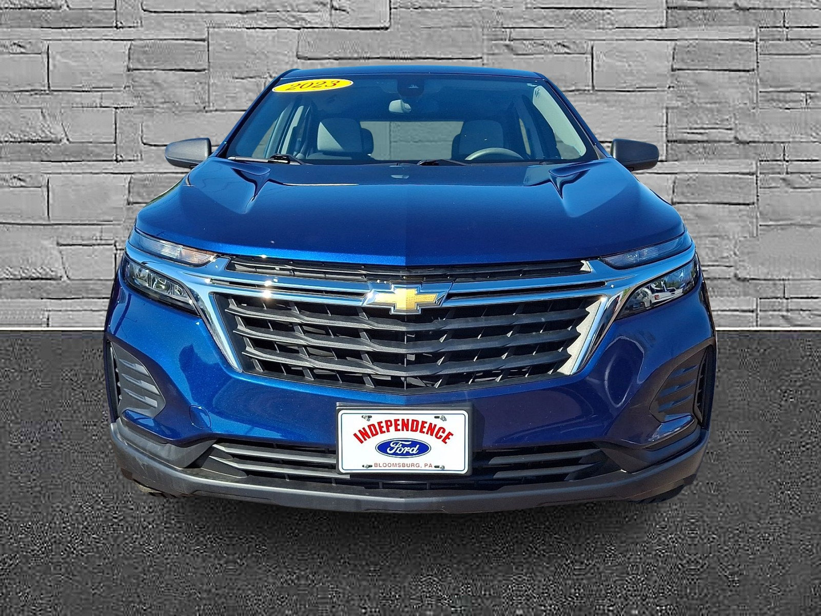 Used 2023 Chevrolet Equinox LS w/ Driver Confidence II Package image 3