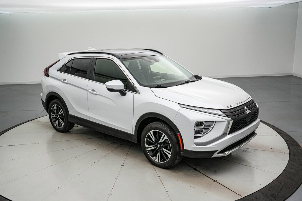 Used 2023 Mitsubishi Eclipse Cross SE image 2