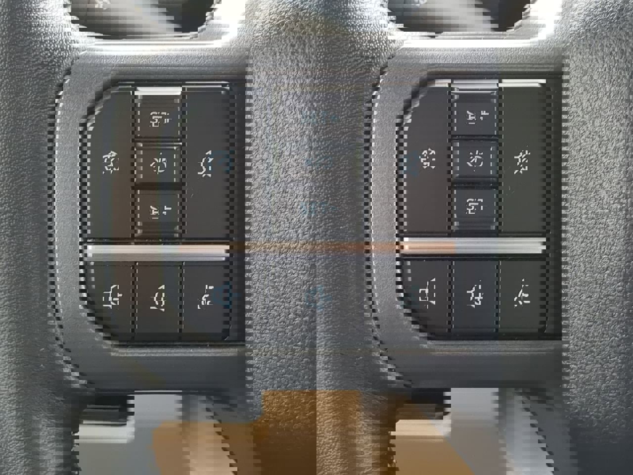 Certified 2024 Ford F250 Lariat w/ Chrome Package image 23