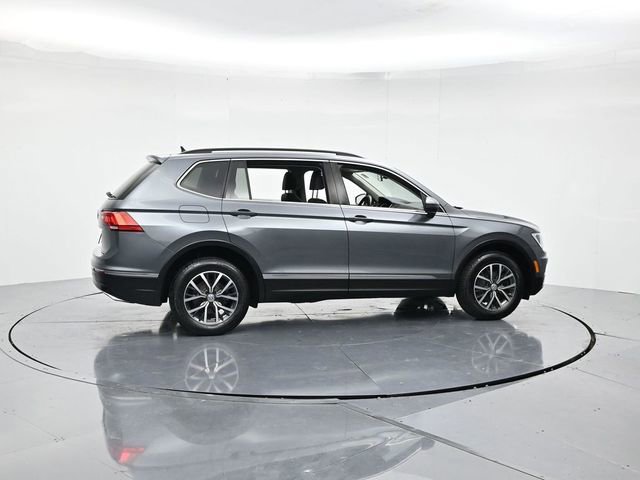 Used 2020 Volkswagen Tiguan SE w/ Panoramic Sunroof Package video 2