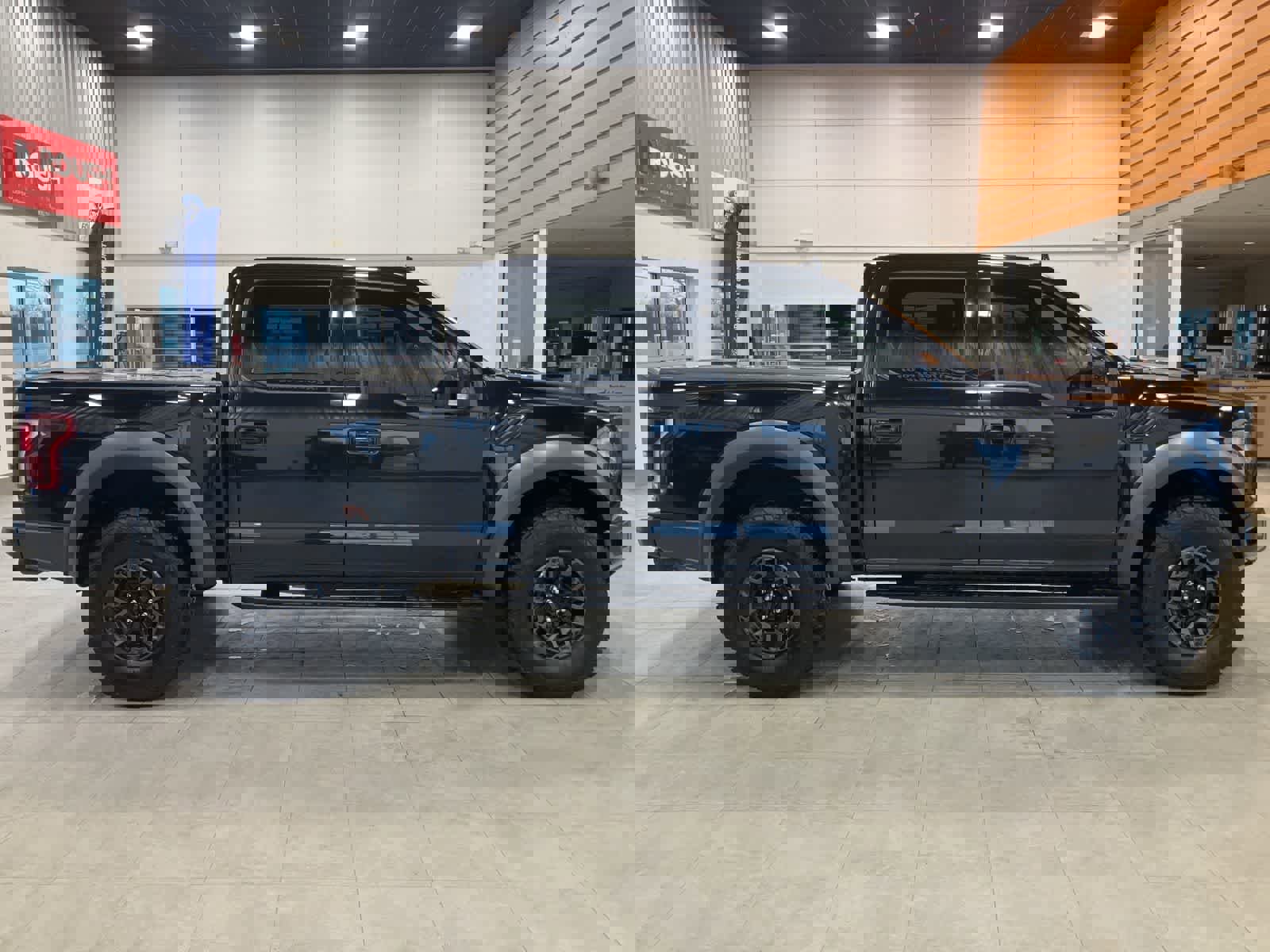 Certified 2019 Ford F150 Raptor w/ Equipment Group 802A Luxury image 6