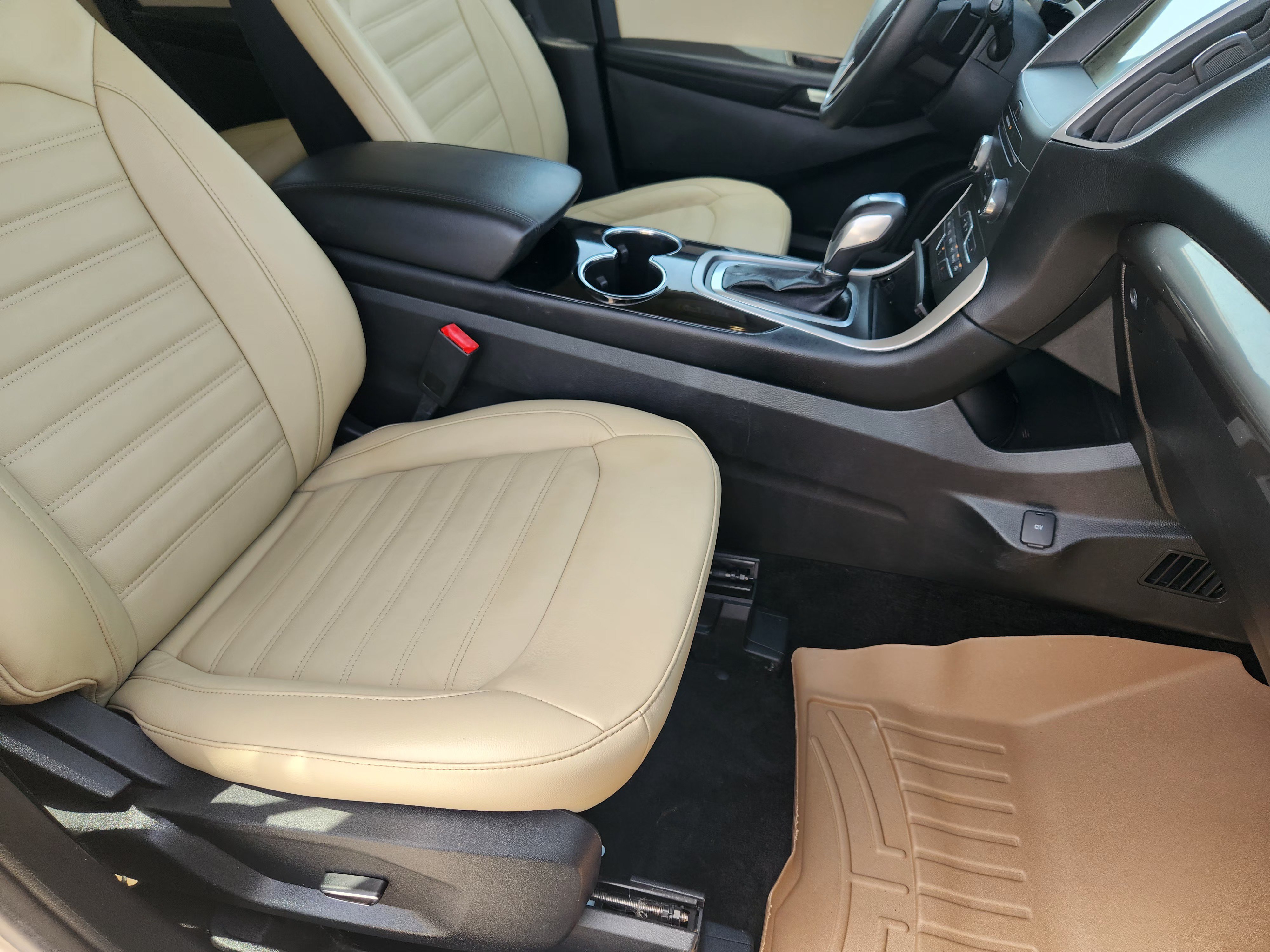 Certified 2018 Ford Edge SEL w/ Equipment Group 201A FWD image 15
