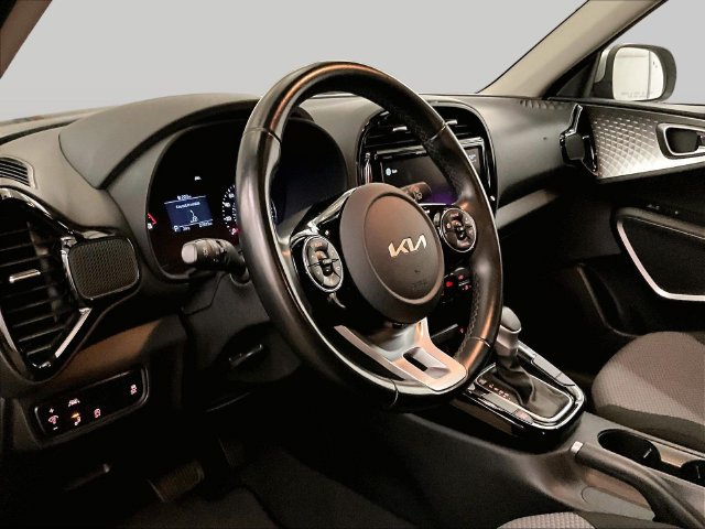 Used 2022 Kia Soul X-Line FWD image 12