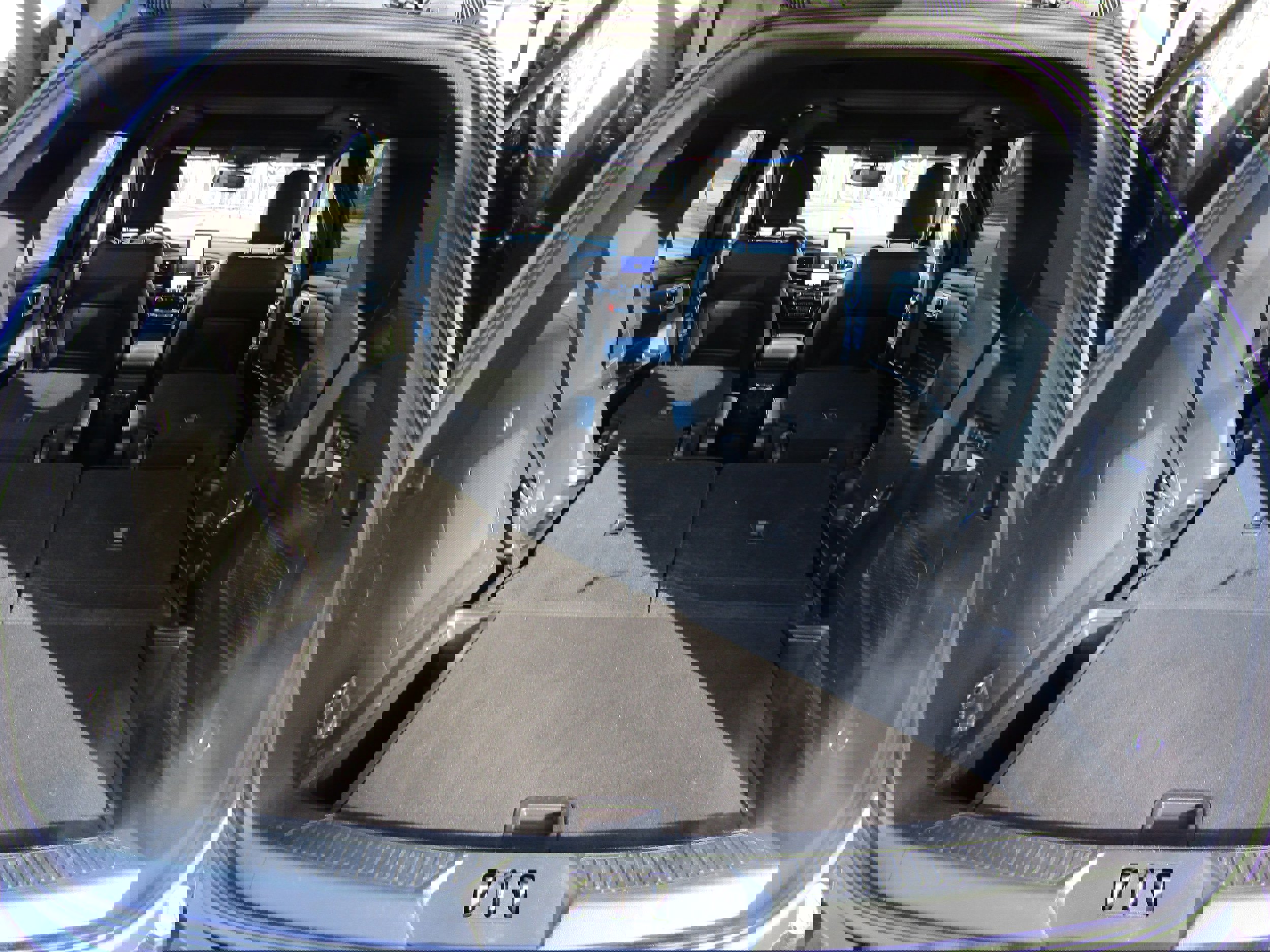 Certified 2022 Ford Explorer ST w/ Equipment Group 401A image 15